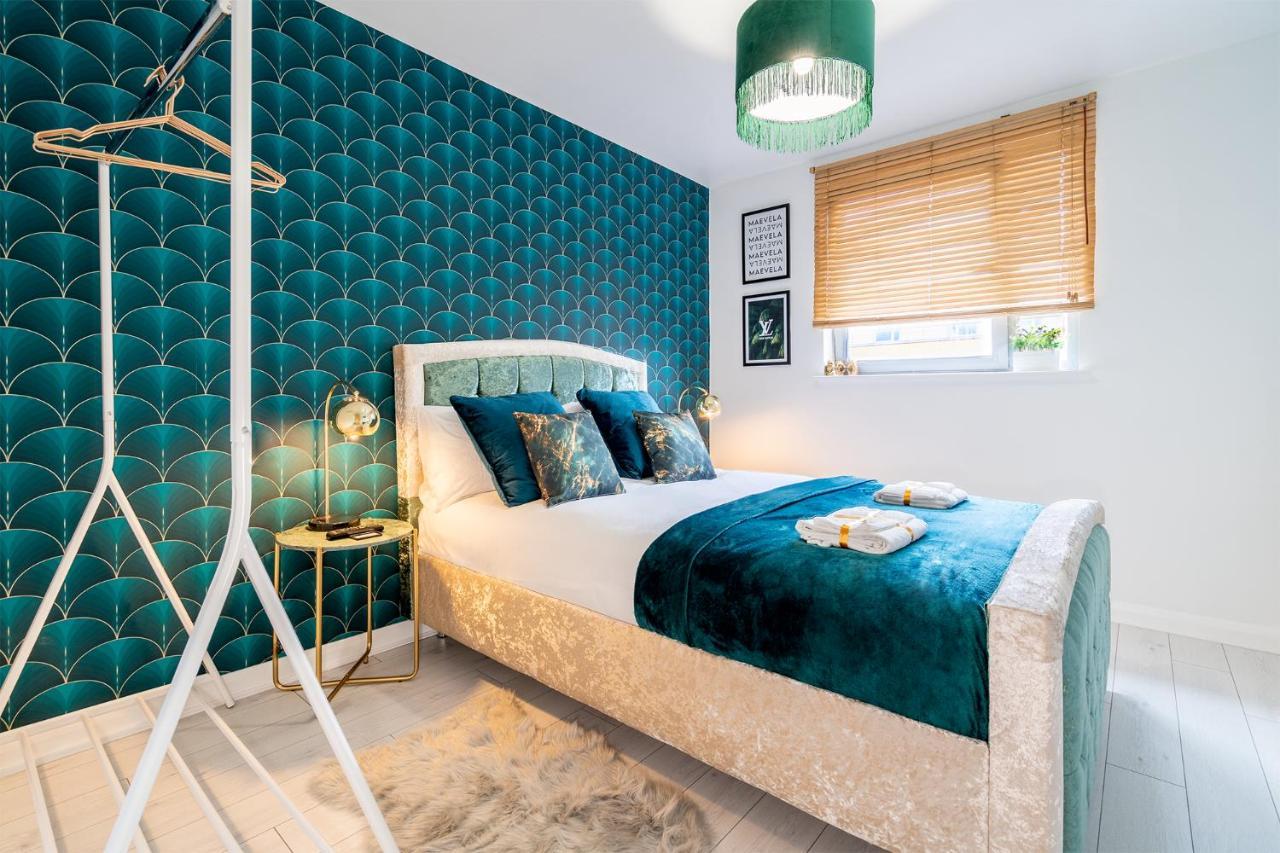Maevela Apartments - Ultra Lavish Luxury 2 Bed Apartment City Centre - With Balcony - Free Secure Parking - Ps4 & Smart Tv'S Birmingham Exteriör bild
