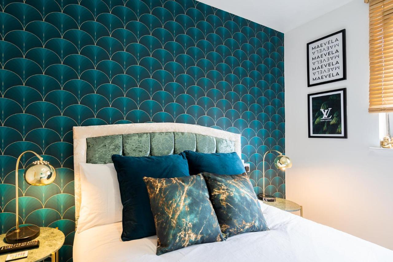 Maevela Apartments - Ultra Lavish Luxury 2 Bed Apartment City Centre - With Balcony - Free Secure Parking - Ps4 & Smart Tv'S Birmingham Exteriör bild