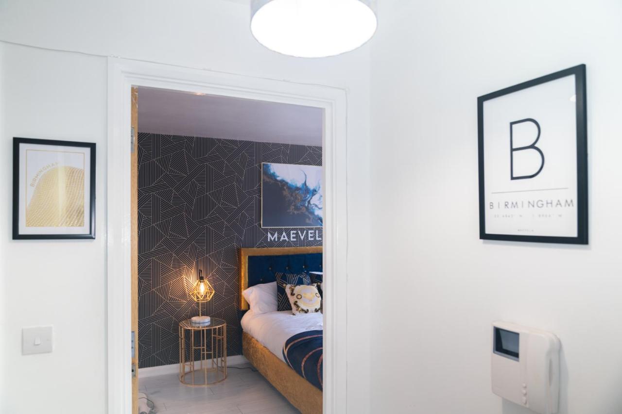 Maevela Apartments - Ultra Lavish Luxury 2 Bed Apartment City Centre - With Balcony - Free Secure Parking - Ps4 & Smart Tv'S Birmingham Exteriör bild