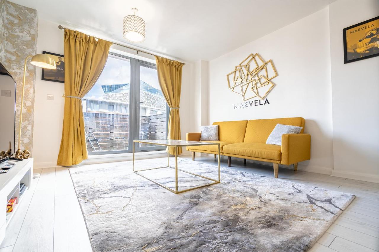 Maevela Apartments - Ultra Lavish Luxury 2 Bed Apartment City Centre - With Balcony - Free Secure Parking - Ps4 & Smart Tv'S Birmingham Exteriör bild