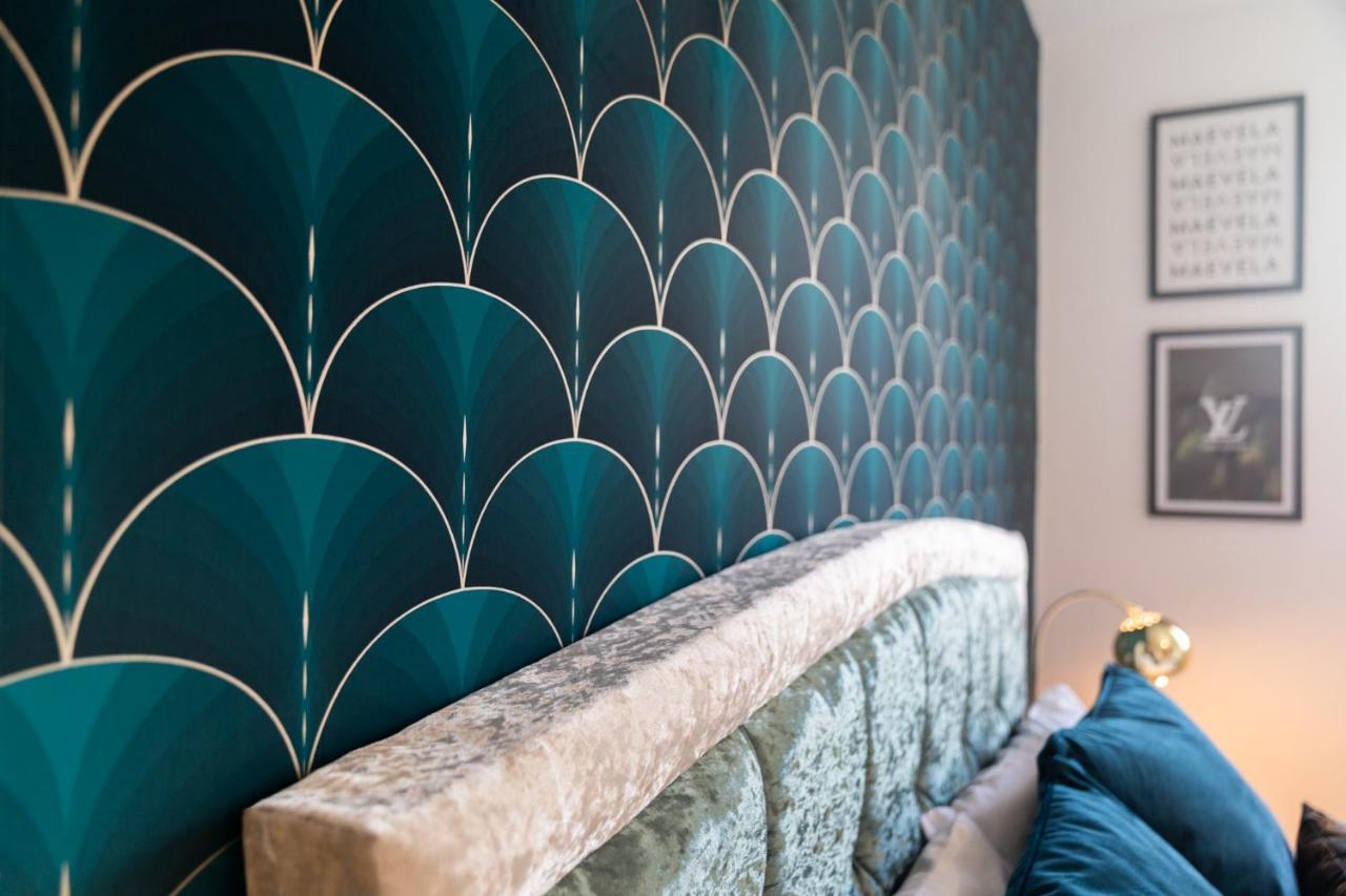 Maevela Apartments - Ultra Lavish Luxury 2 Bed Apartment City Centre - With Balcony - Free Secure Parking - Ps4 & Smart Tv'S Birmingham Exteriör bild
