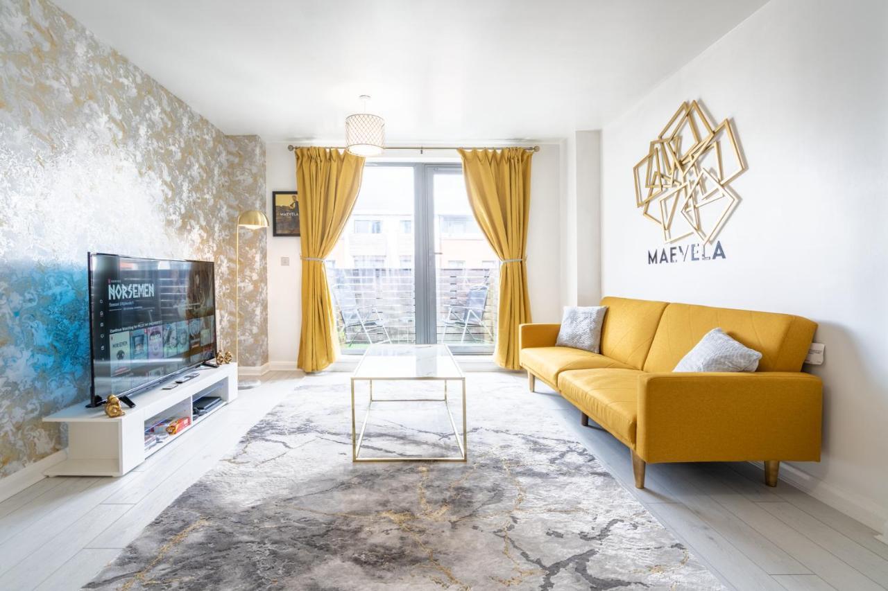 Maevela Apartments - Ultra Lavish Luxury 2 Bed Apartment City Centre - With Balcony - Free Secure Parking - Ps4 & Smart Tv'S Birmingham Exteriör bild